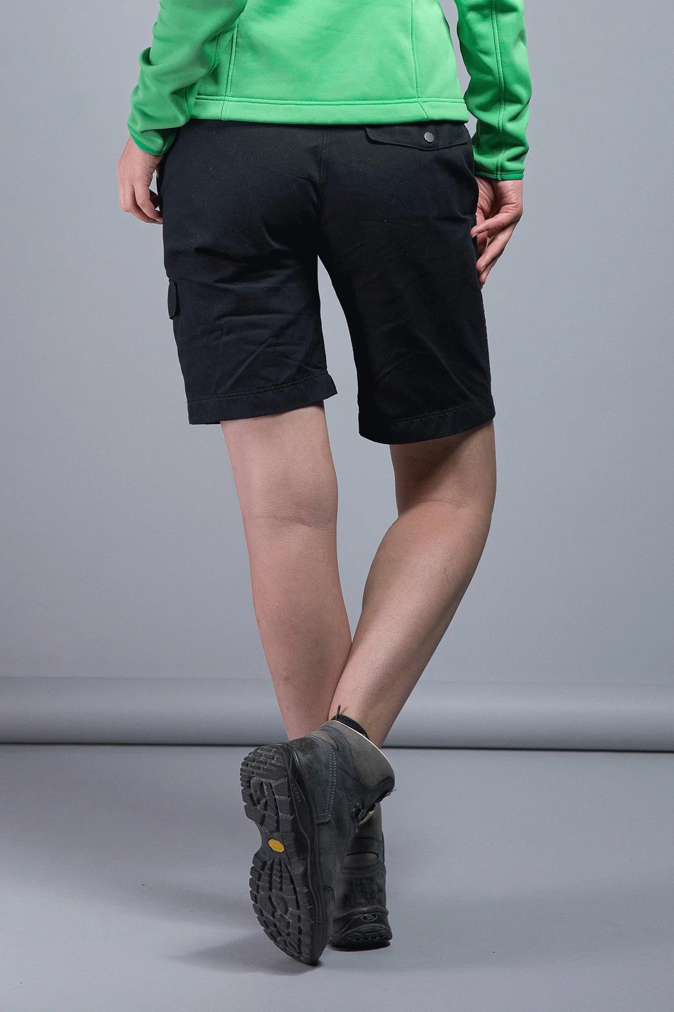 Trekking W's Shorts - Image 11